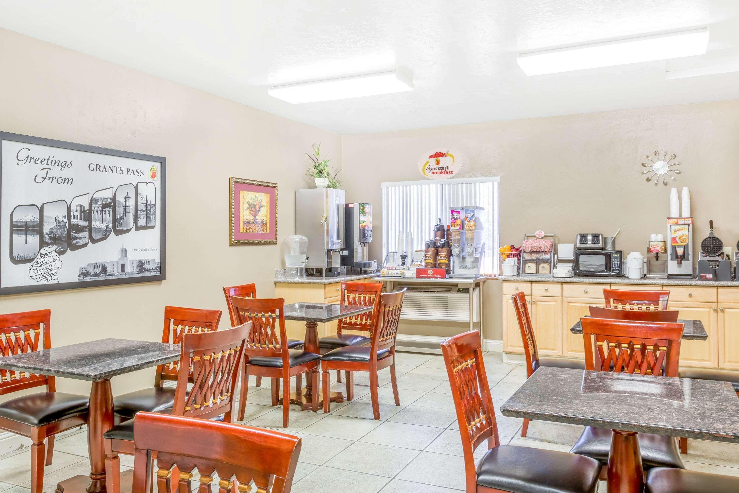 Motel Super 8 By Wyndham Grants Pass Exteriér fotografie